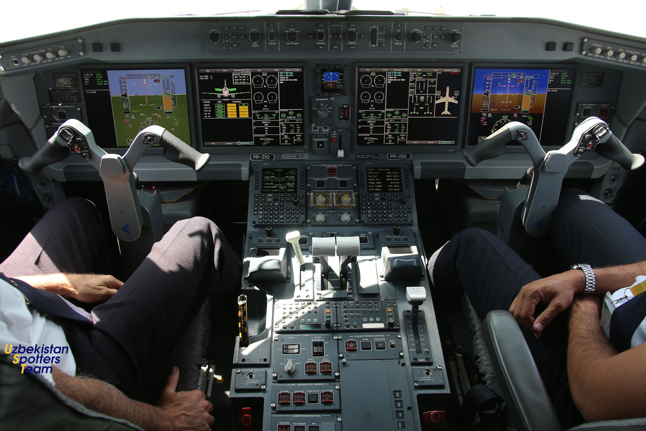 Uzbekistan Spotters Team became the first to get permission for filming and publicizing photos of aircraft's cockpit