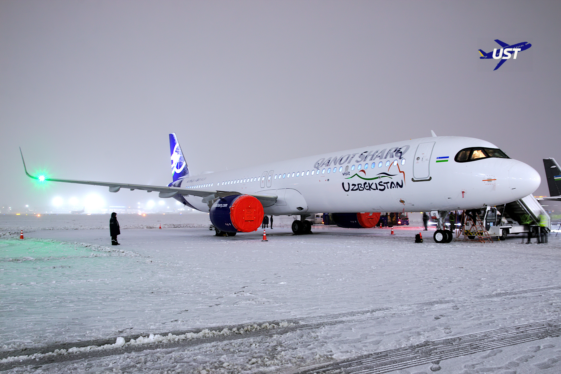 2025 yil 20 dekabr kuni Toshkent🇺🇿  aeroportida spotterlar va jurnalistlar MDH hamda Markaziy Osiyo mamlakatlarida orasida ilk bor Airbus A321XLR havo kemasini kutib olishdi.
