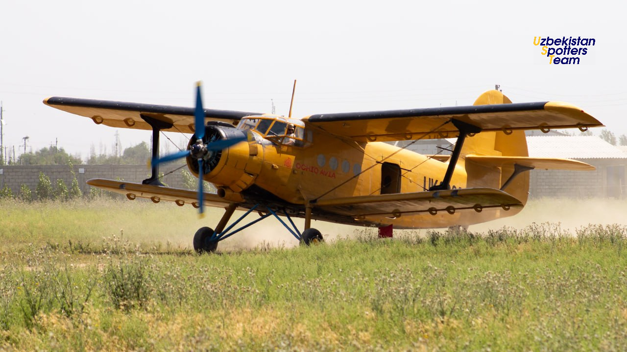 An-2 UK20001 Ochiq Avia, UZTS
