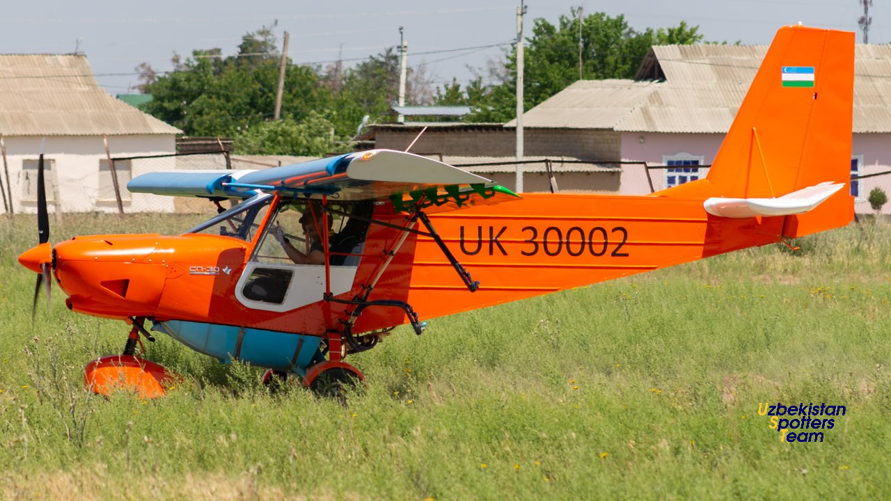 SP-30 UK30002 Ochiq Avia, UZTS